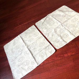 Set of 2 Vintage Floral Napkin / Hanky / Placemat